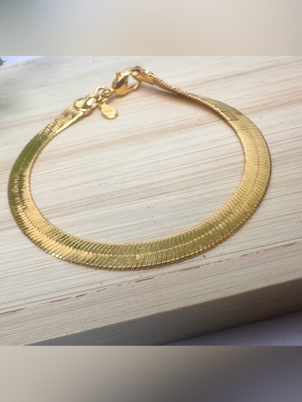 💛Premier Designs Gold Tone Herringbone Bracelet